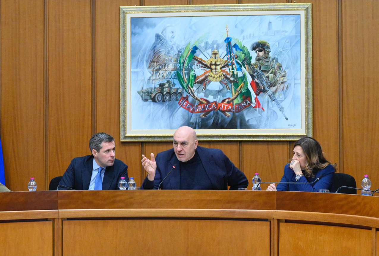 NUOVO MODELLO DI RIORGANIZZAZIONE DELLE FF.AA.