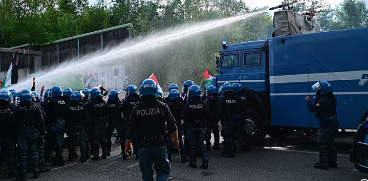 MANIFESTAZIONE A MILANO: SCONTRI CON LE FORZE DELL’ORDINE
