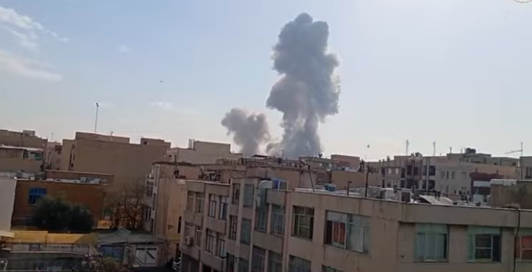 ULTIM’ORA – MEDIORIENTE IN FIAMME: DOPO L’IRAN ESPLOSIONI IN QATAR, EMIRATI ARABI E KUWAIT – MELONI CONVOCA GOVERNO