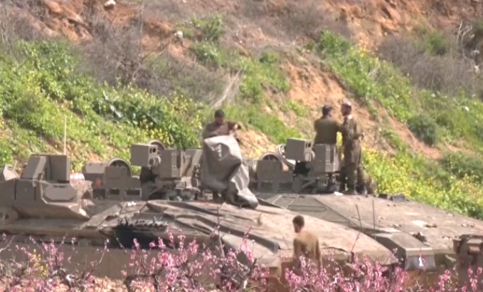 ISRAELE COLPISCE UN  MEZZO ITALIANO UNIFIL IN LIBANO