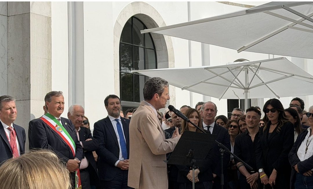 QUANDO IL GATTO NON C’È, I TOPI BALLANO: LA BIENNALE 2026 È IL CORTOCIRCUITO DEL GOVERNO ITALIANO 